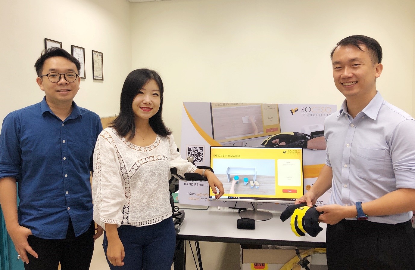 From left to right: Dr Hong Kai Yap, Jane Wang and Prof. Raye Yeow, Co-founders Roceso Technologies